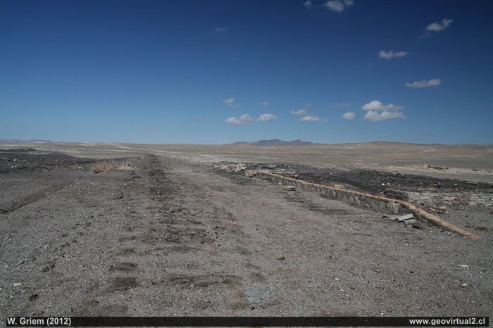 Estación Refresco en el desierto de Atacama, Chile