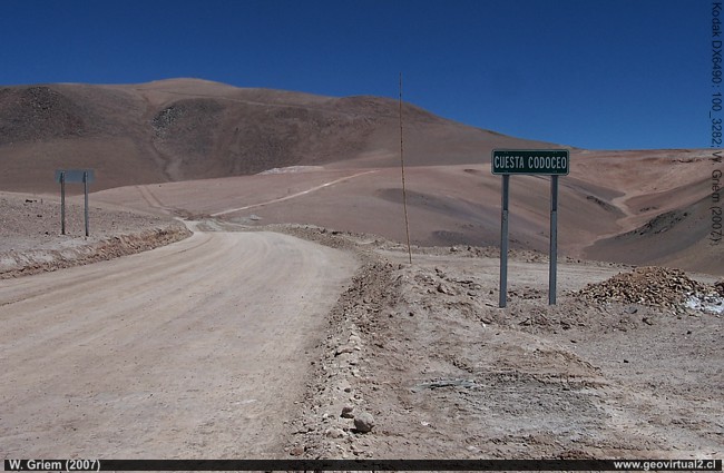 Portezuelo de Codocedo en Atacama, Chile Portezuelo Codocedo camino al Salar de Maricunga