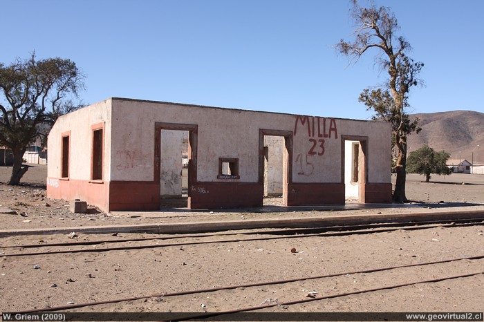 Ruinas de la estación Punta Colorada, norte de Chile