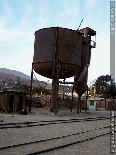 Estanque de Agua en la Estación El Salado, Región Atacama
