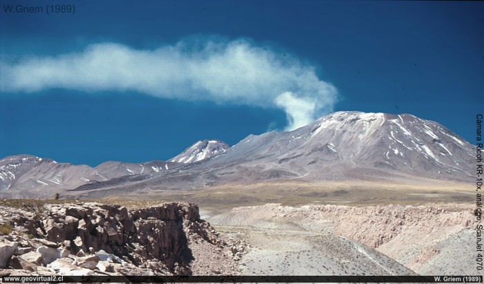 Volvan activo: El Lascar en el Norte de Chile