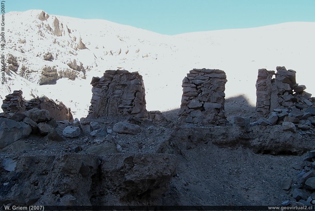 Ruinas de la mina de carbón en La Ternera / Atacama
