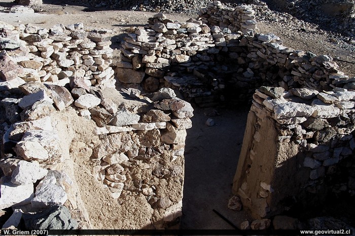Restos de una casa en Lomas Bayas - Región Atacama, Chile